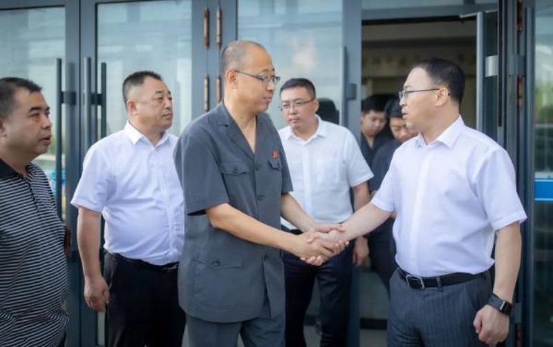 孙海鑫闭关365天：押房做专辑，把八位数推广费扔进垃圾桶
